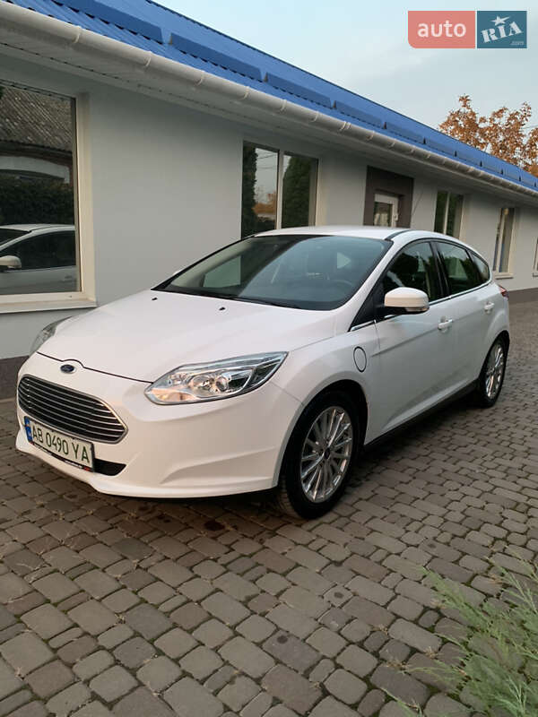 Хэтчбек Ford Focus 2015 в Виннице фото 4 Хэтчбек Ford Focus 2015 в Виннице