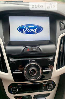 Седан Ford Focus 2014 в Стрые