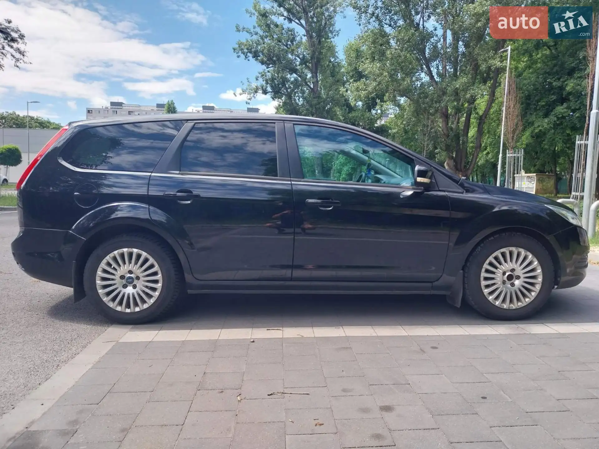 2010 Ford Focus - мініатюра 3