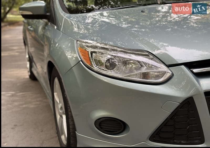 Хэтчбек Ford Focus 2012 в Ровно