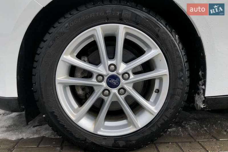 Седан Ford Focus 2018 в Днепре фото 12 Седан Ford Focus 2018 в Днепре