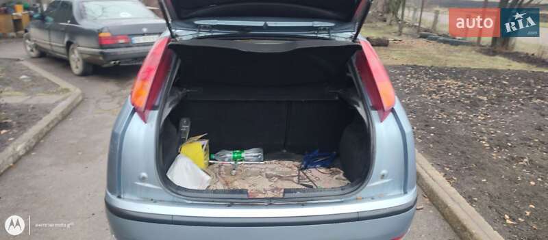 Хэтчбек Ford Focus 2004 в Братском