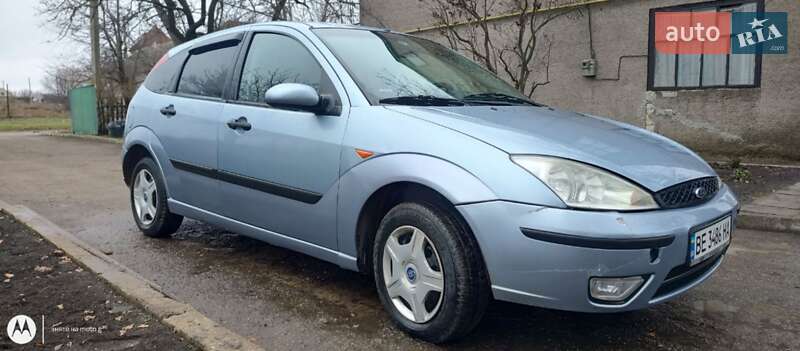 Хэтчбек Ford Focus 2004 в Братском
