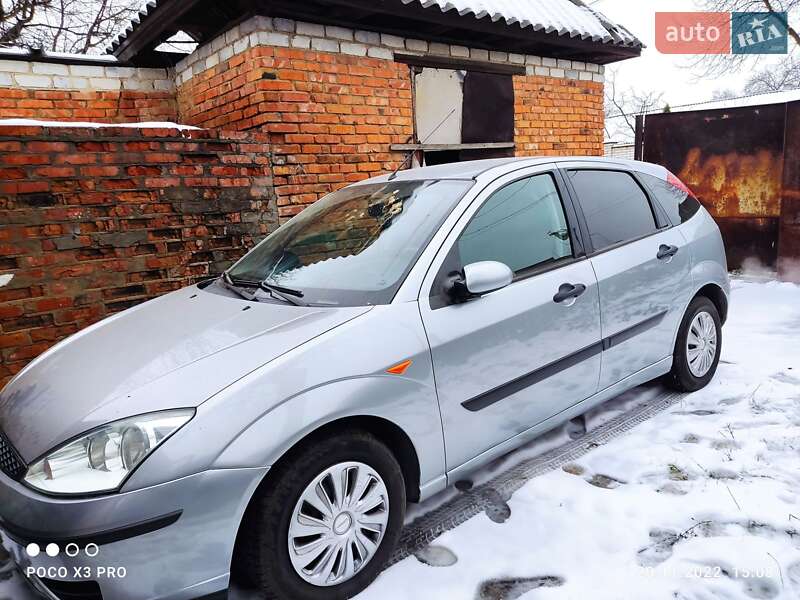 Хэтчбек Ford Focus 2003 в Киеве