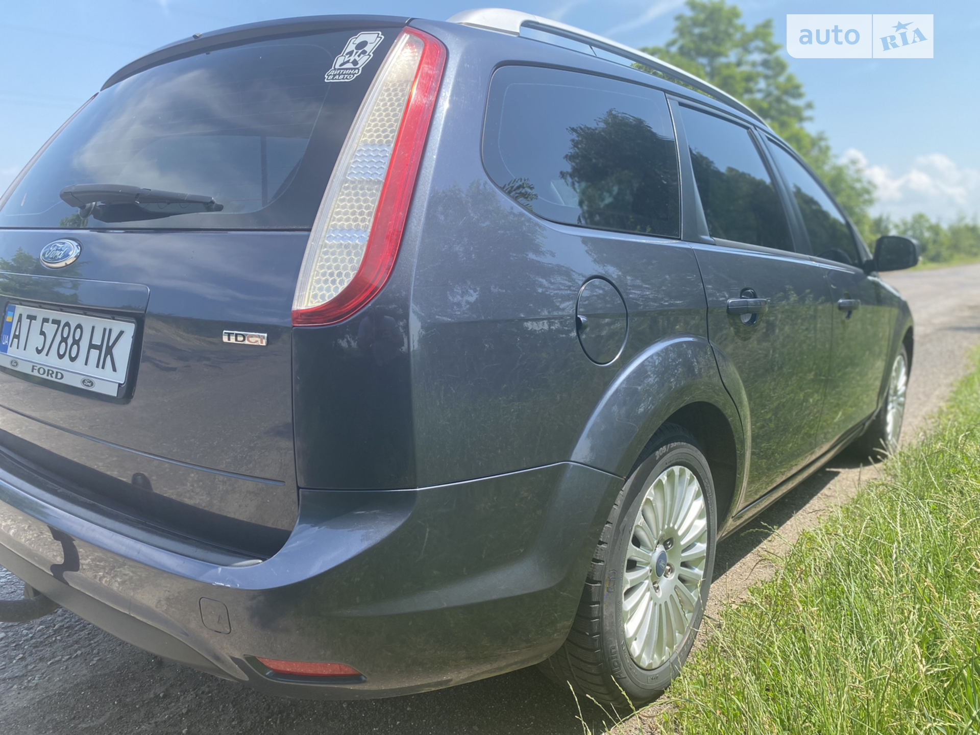 2010 Ford Focus - мініатюра 9