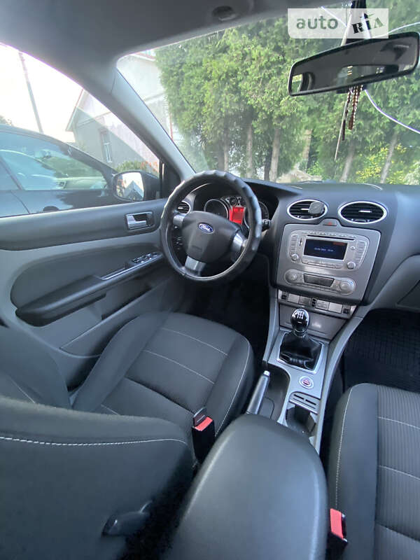 Універсал Ford Focus 2010 в Чернівцях фото 28 Універсал Ford Focus 2010 в Чернівцях