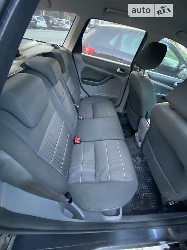 Універсал Ford Focus 2010 в Чернівцях фото 32 Універсал Ford Focus 2010 в Чернівцях