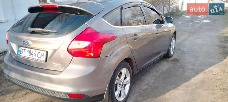 Хэтчбек Ford Focus 2013 в Великой Александровке