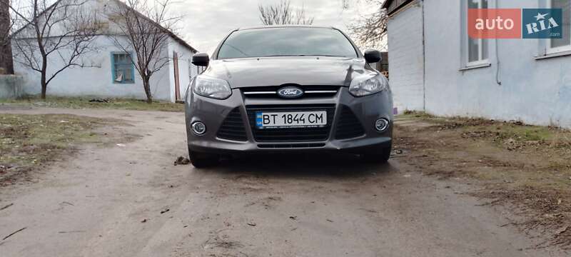 Хэтчбек Ford Focus 2013 в Великой Александровке