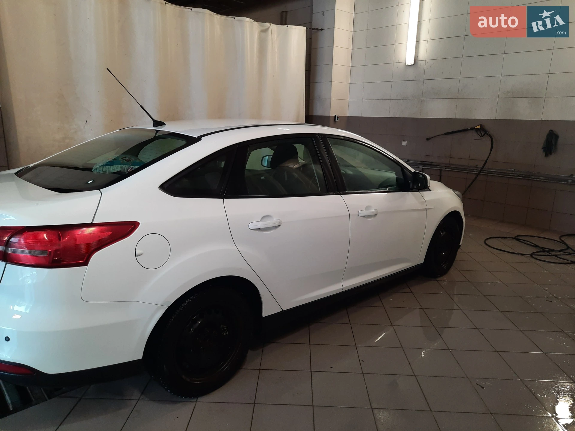 Ford Focus 2015 VIN WF04XXGCC4FJ79207 фото оголошення 8 з 26