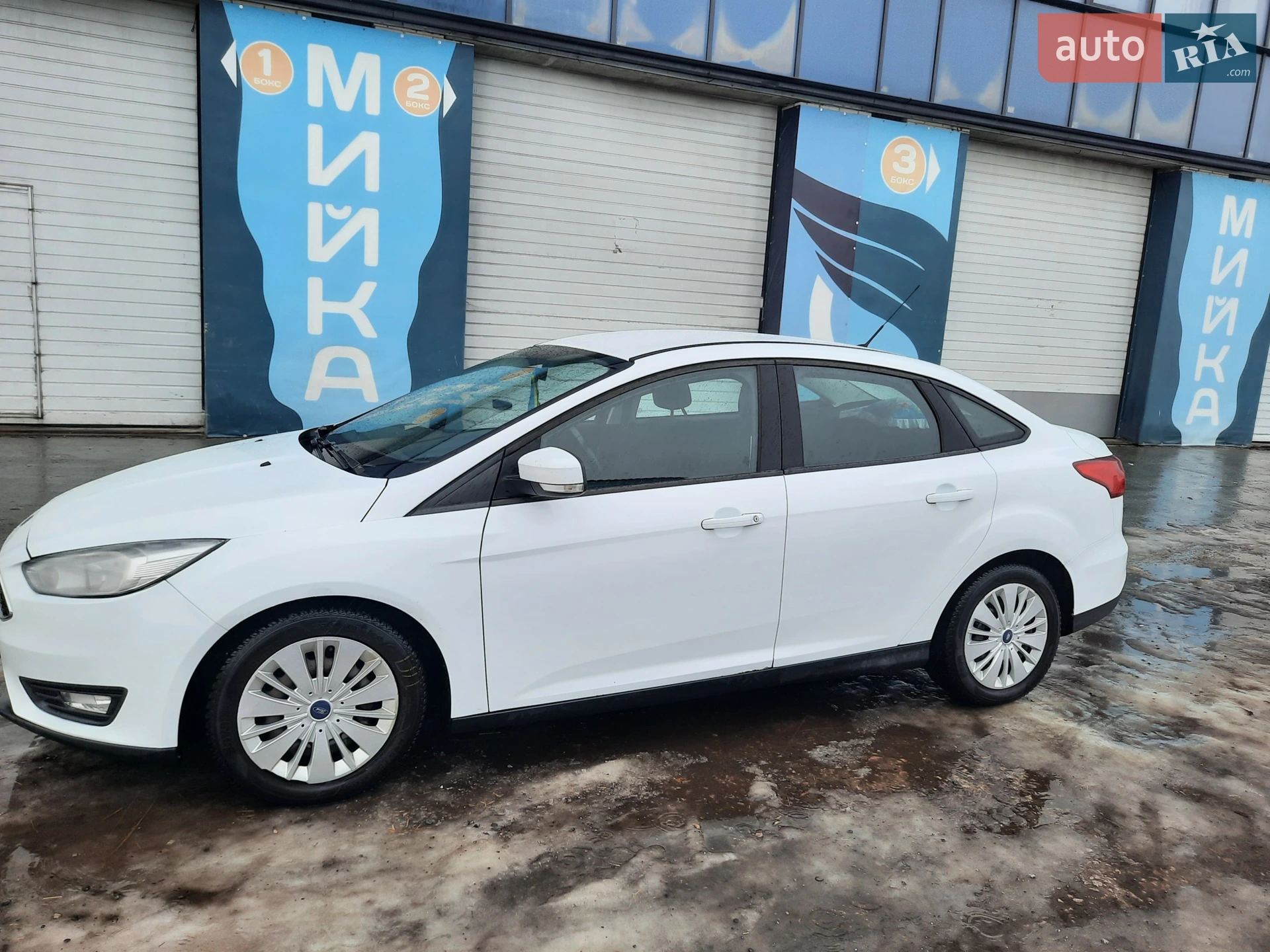 Ford Focus 2015 VIN WF04XXGCC4FJ79207 фото оголошення 2 з 26