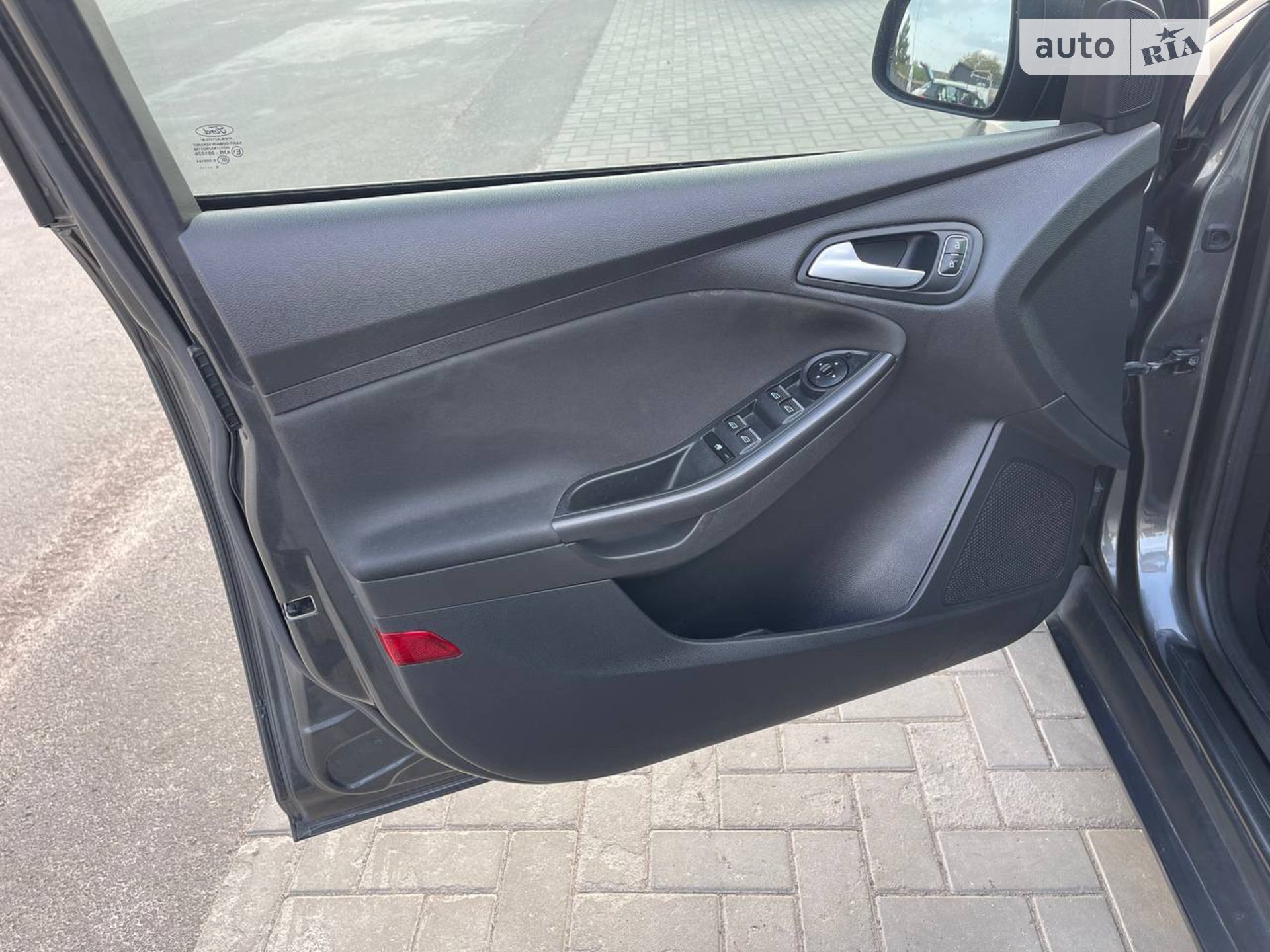 2016 Ford Focus - мініатюра 30