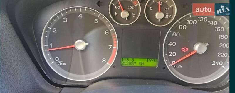 Седан Ford Focus 2005 в Нововолынске фото 8 Седан Ford Focus 2005 в Нововолынске