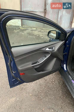 Хэтчбек Ford Focus 2017 в 
