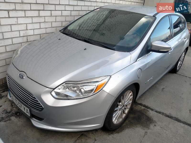 Хэтчбек Ford Focus 2012 в Киеве