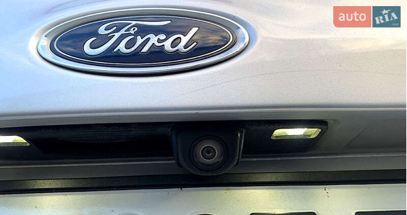 Седан Ford Focus 2015 в Жашкове