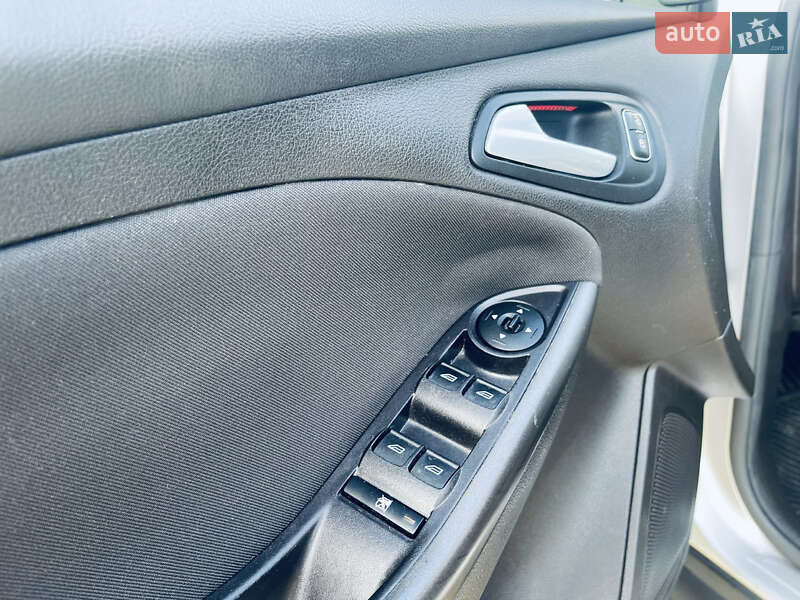 Хэтчбек Ford Focus 2016 в Долине