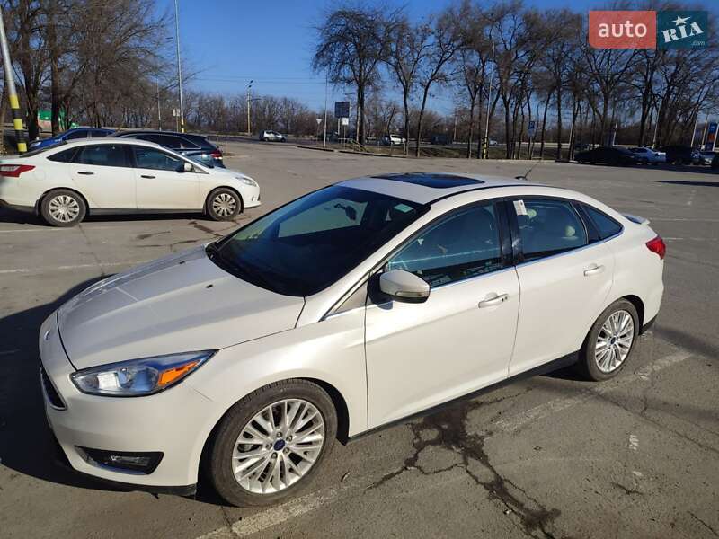 Седан Ford Focus 2016 в Днепре