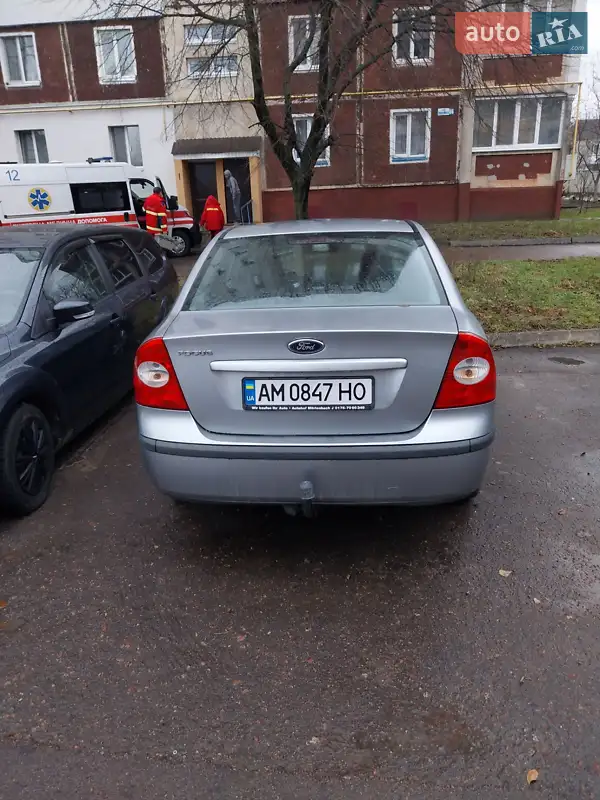 Ford Focus 2005 VIN WF04XXWPD45M47654 фото оголошення 3 з 46