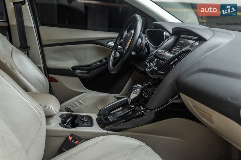 Хэтчбек Ford Focus 2013 в Ивано-Франковске