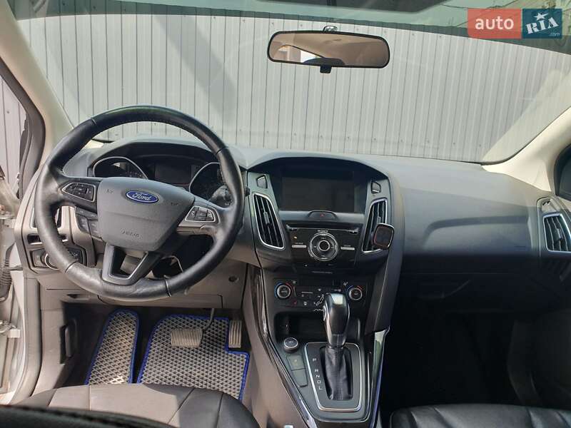 Хэтчбек Ford Focus 2017 в Днепре