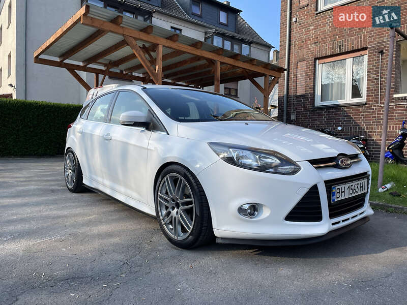 Хэтчбек Ford Focus 2013 в Одессе