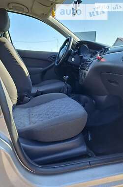 Универсал Ford Focus 2001 в Луцке