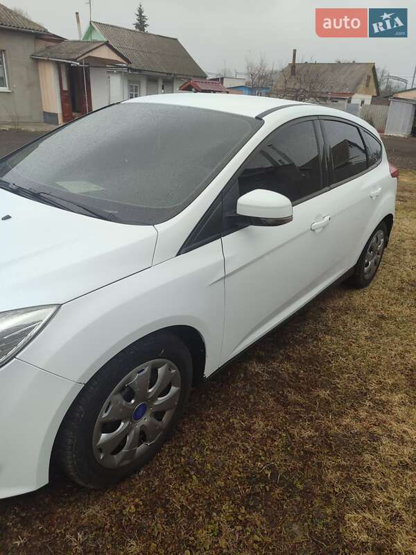 Хэтчбек Ford Focus 2014 в Яготине фото 3 Хэтчбек Ford Focus 2014 в Яготине
