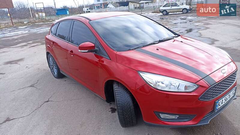 Хэтчбек Ford Focus 2015 в Андрушевке