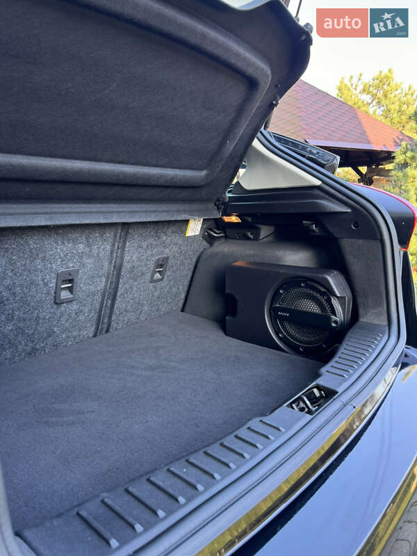 Хэтчбек Ford Focus 2015 в Рожнятове