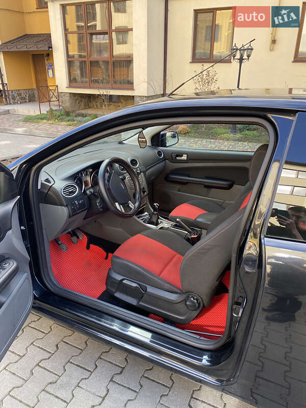 Хетчбек Ford Focus 2008 в Чернівцях