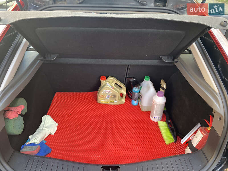 Хетчбек Ford Focus 2008 в Чернівцях