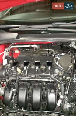 Седан Ford Focus 2015 в 