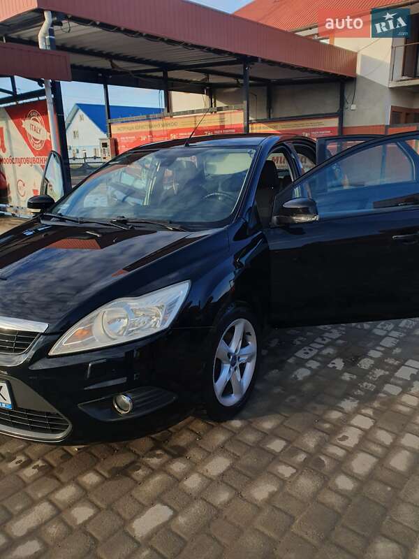 Хэтчбек Ford Focus 2011 в Косове