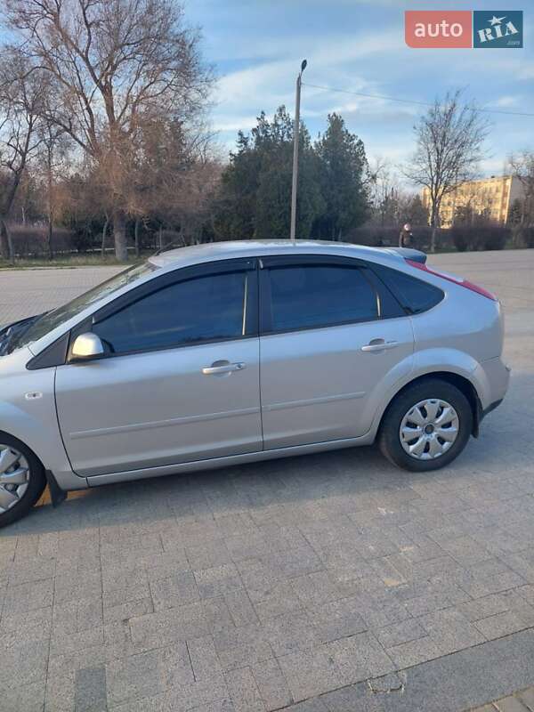 Хэтчбек Ford Focus 2007 в Болграде
