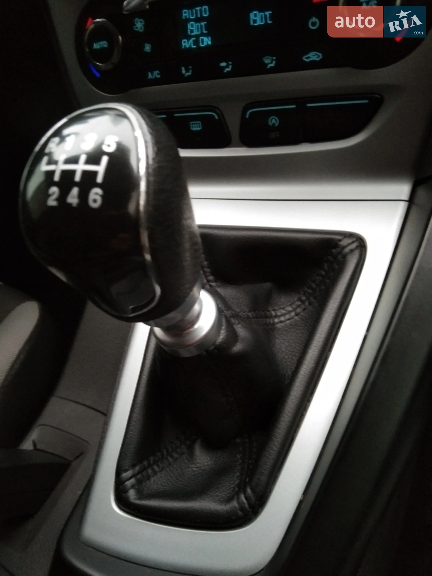 2012 Ford Focus - мініатюра 16