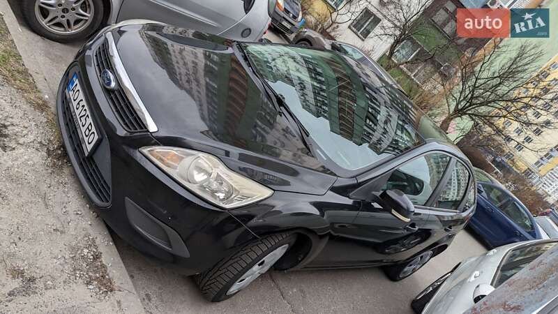 Хэтчбек Ford Focus 2008 в Киеве