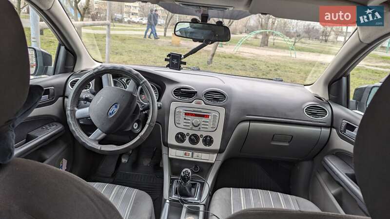Хэтчбек Ford Focus 2008 в Киеве