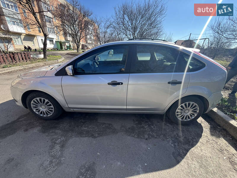 Хетчбек Ford Focus 2011 в Сумах