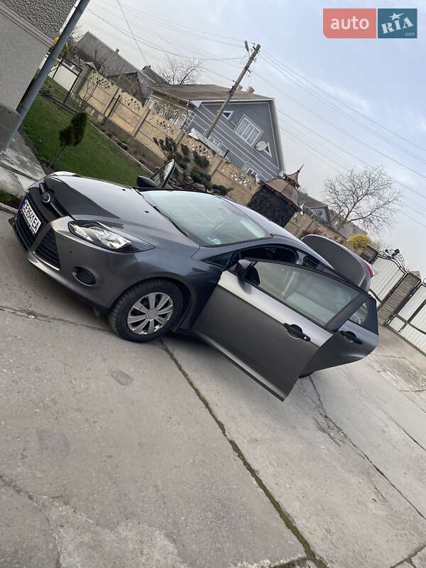 Седан Ford Focus 2012 в Черновцах