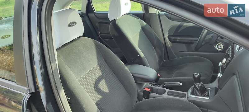 Седан Ford Focus 2007 в Горишних Плавнях