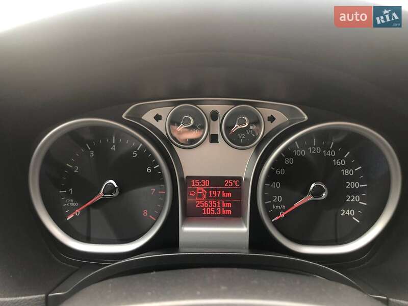 Хэтчбек Ford Focus 2011 в Чернигове