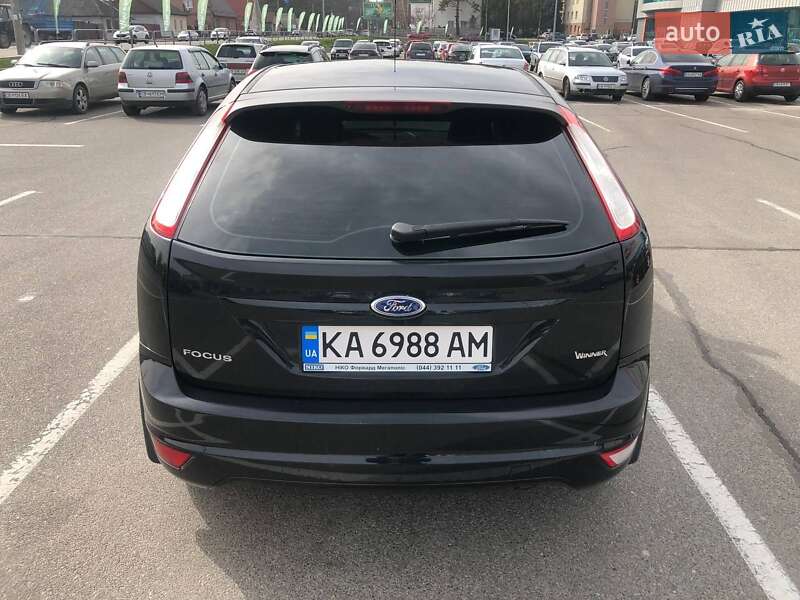 Хэтчбек Ford Focus 2011 в Чернигове