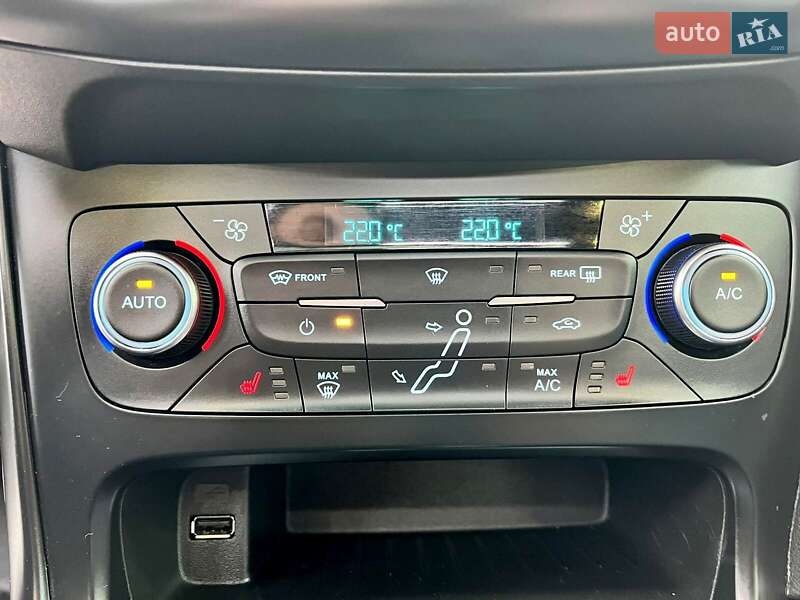 Хэтчбек Ford Focus 2017 в Одессе