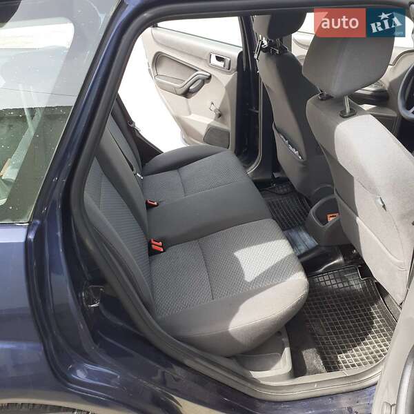 Универсал Ford Focus 2005 в Ровно