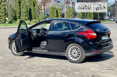 Седан Ford Focus 2013 в Черновцах