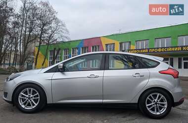 Хэтчбек Ford Focus 2016 в 