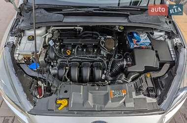 Хэтчбек Ford Focus 2016 в 