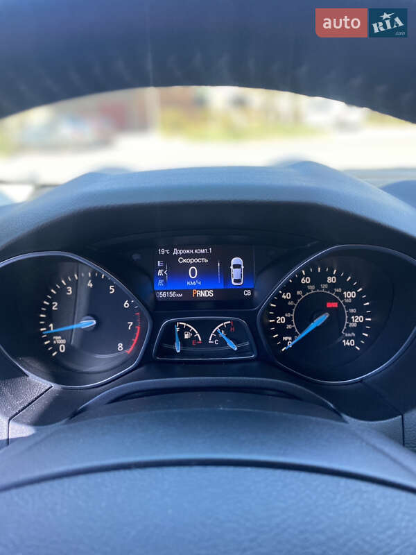 Хэтчбек Ford Focus 2015 в Каменец-Подольском