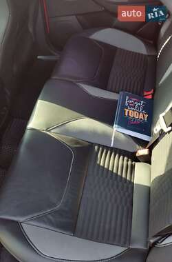 Хэтчбек Ford Focus 2015 в Днепре